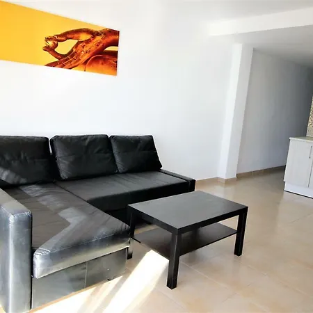 Best House Palangre شقة *